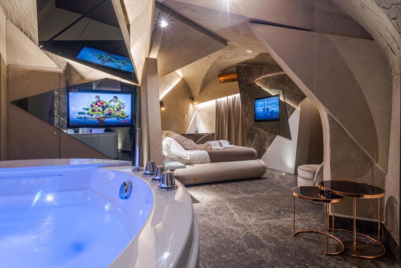 Le Suites Del Duomo Luxury CTA Exterior foto